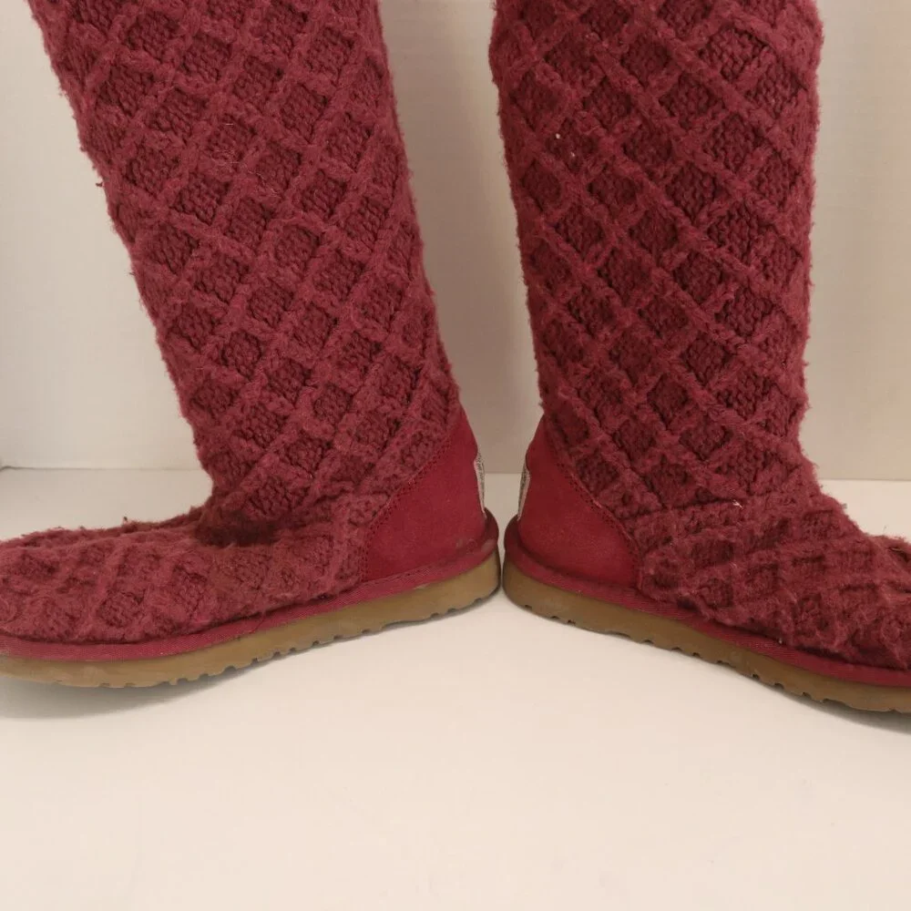 UGG Women's Sock‎ Boot Maroon Size 7 Made in Australia Upper Material Cotton